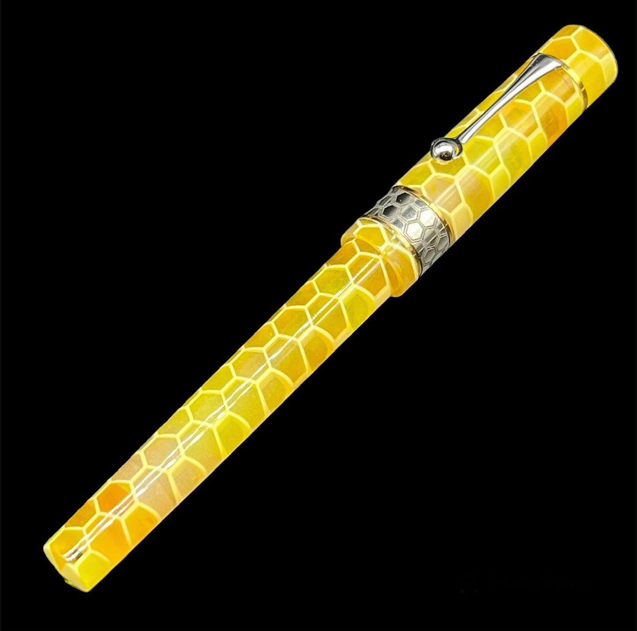 Bee’s Knees Honeycomb Westminster Fountain Pen
