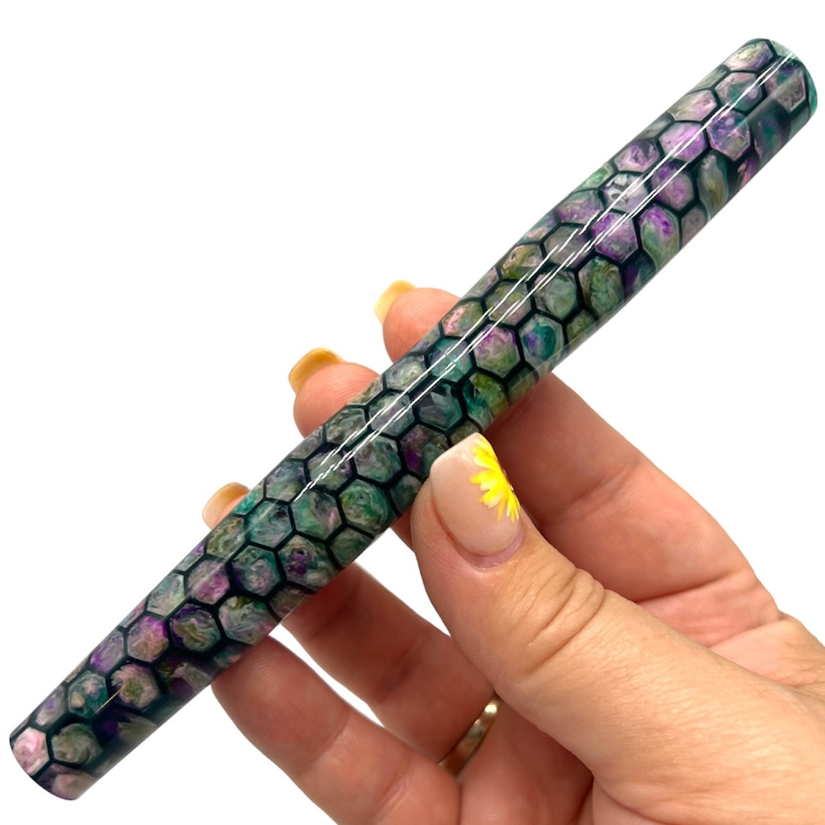 Clear Water Lily Honeycomb XL Essex Fountain Pen