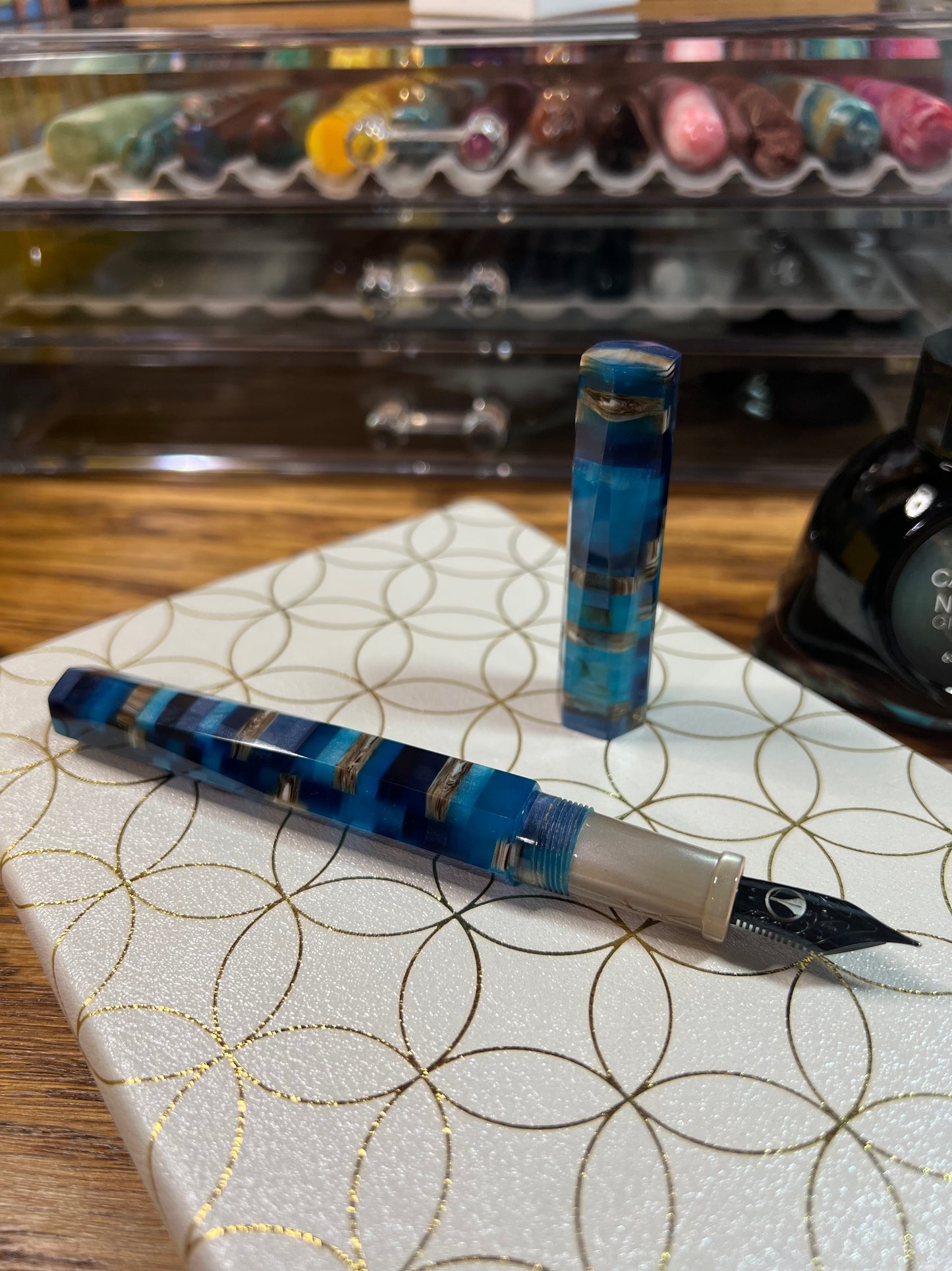Hawaii Mosaico Ascher Fountain Pen