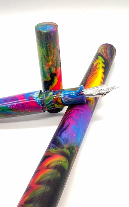 Quantem Realm Custom Fountain Pen