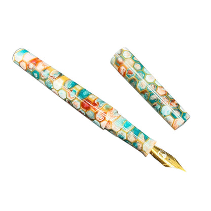 Coral Reef Honeycomb Churchill Fountain Pen