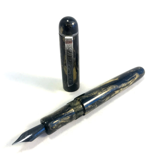 Damascene Diamondcast Cylindre fountain pen with custom Damascus Steel clip.